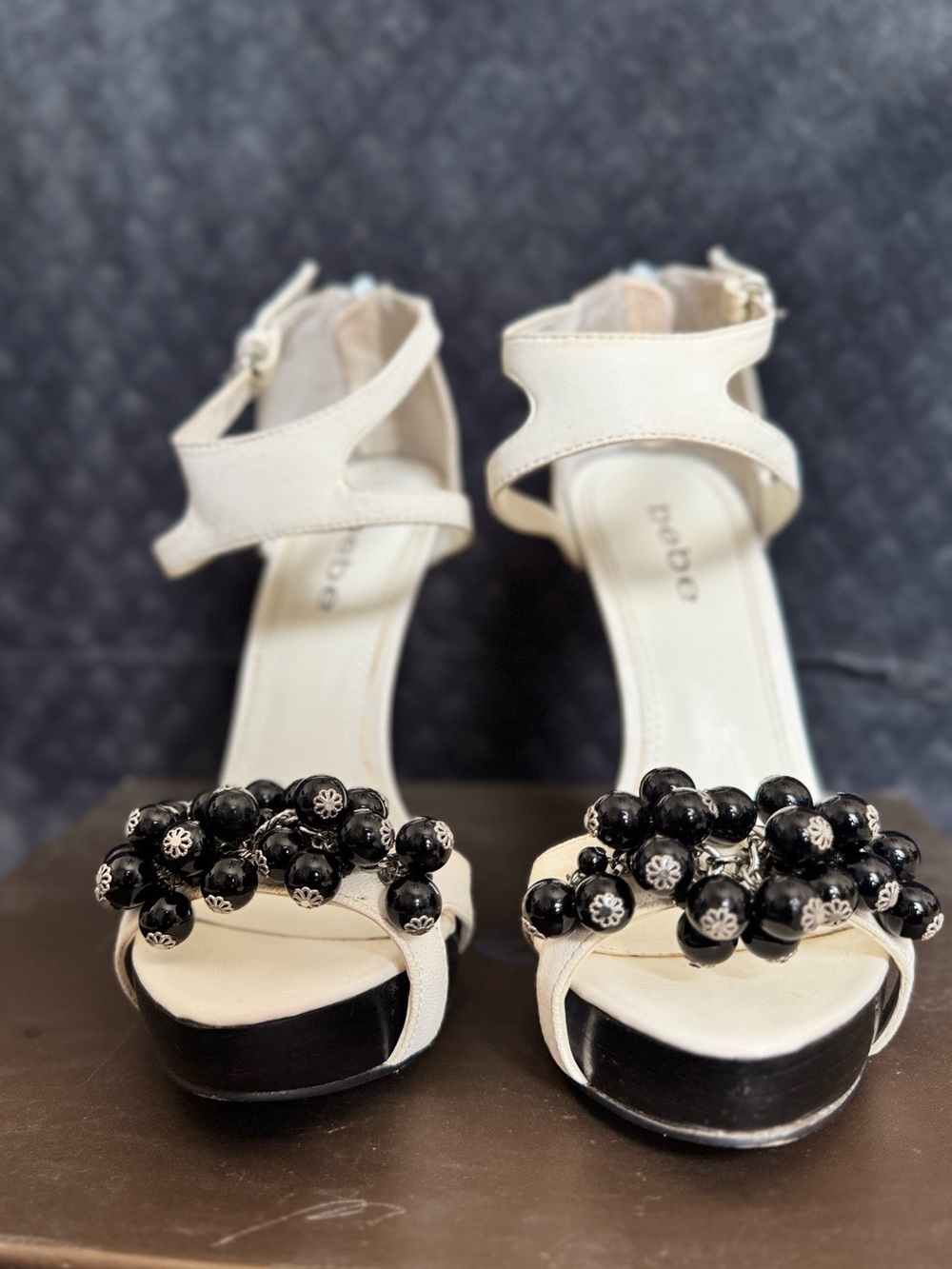 bebe White Platform Sandals with Black Beaded Detail Size 6